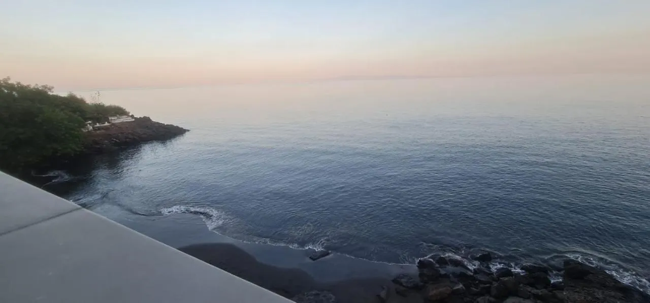 Seaview Apartment, Playa Chica, Las Gaviotas, Apartamento 311 Santa Cruz de Tenerife Spagna